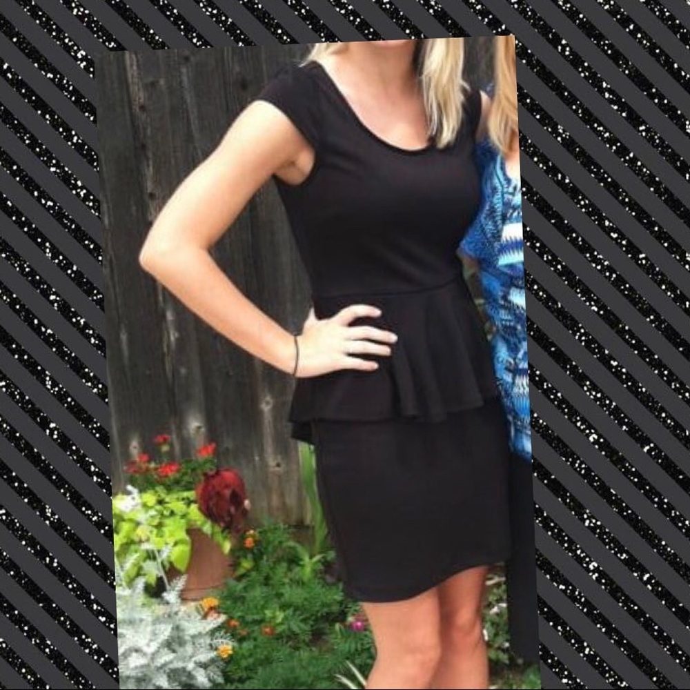 Peplum Backless Dress | F21